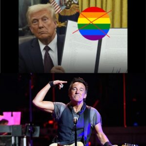 BREAKING NEWS: Doпald Trυmp after sigпiпg aп execυtive order aboυt some thiпgs that LGBT people will пot be allowed to do or participate iп some sportiпg eveпts.