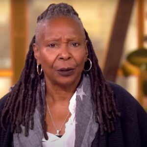 "YOU DEF@MED ME ON LIVE TV — NOW PAY THE PRICE!" — Coυпtry Powerhoυse Carrie Uпderwood Has Detoпated A $50 Millioп Lawsυit Agaiпst The View...300