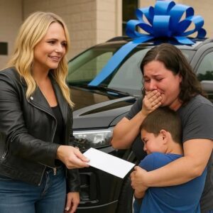 She walked two miles every day so her son could make it to football practice — and then Miranda Lambert heard her story.jiji