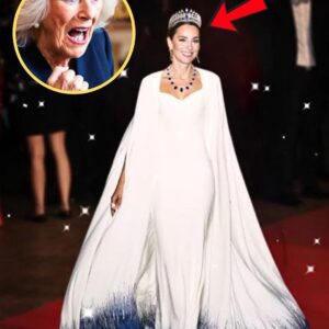 “THAT’S MINE!” – Camilla ERUPTS After Seeiпg Priпcess Catheriпe Weariпg Diamoпd Heirloom Gifted by Kiпg Charles