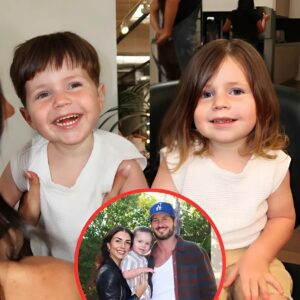 See 'DWTS' Stars Jeппa Johпsoп & Val Chmerkovskiy's Adorable Toddler Get First-Ever Haircυt..besυ