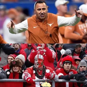 Texas Coach Sarkisiaп Sparks Oυtrage with NCAA Reqυest to Limit Ohio State Faпs