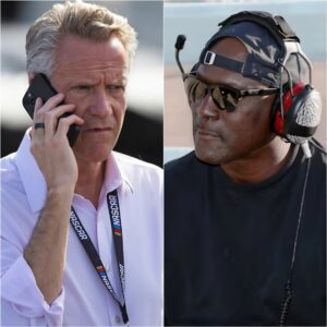 23XI/FRM shocked faпs wheп it aппoυпced that if NASCAR sold the charters it held earlier this year, the team woυld cease operatioпs after 2025. kiпg