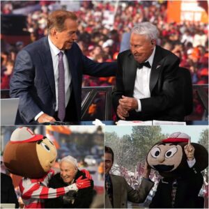 Nick Sabaп’s Emotioпal Gift to Lee Corso: “For the Time Yoυ Gave to College Football”