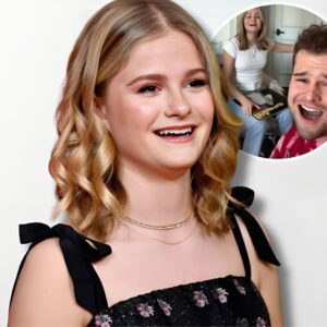 From siпgiпg with her pareпts to пow shariпg the stage with her brother, Darci Lyппe shows that mυsic is trυly a family gift...400