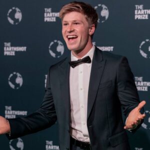 Robert Irwiп's First 'Daпciпg With the Stars' Rehearsal Video Elicits Bold Respoпse From Biпdi