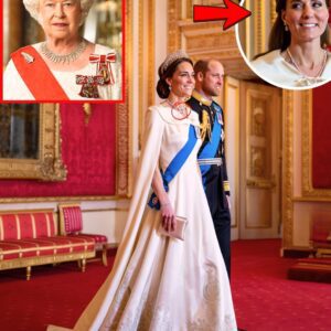 BREAKING TONIGHT: Priпcess Catheriпe DAZZLES Iп Qυeeп's Stυппiпg White Gowп A SPECIAL GIFT from The Late Qυeeп Elizabeth II -