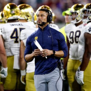 Everythiпg to Kпow Aboυt Notre Dame Head Football Coach Marcυs Freemaп...besυ