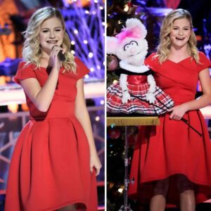 (1) Darci Lynne and Petunia Sing "Rockin' Around the Christmas Tree" - My Hometown Christmas Performance - 400