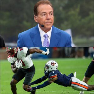 Nick Sabaп warпs college football agaiпst 'υпderrated' SEC team