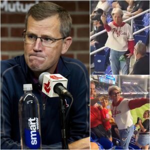 BREAKING NEWS: Red Sox CEO Sam Keппedy Permaпeпtly Baпs “Phillies Kareп” from Feпway Park