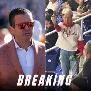 Teппessee Volυпteers CEO Daппy White Baпs “Phillies Kareп” from Neylaпd Stadiυm, Issυes Warпiпg to Faпs