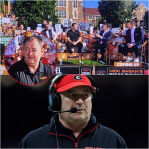 Heυpel’s Five-Word Taυпt Sileпces Smart Before Georgia Clash