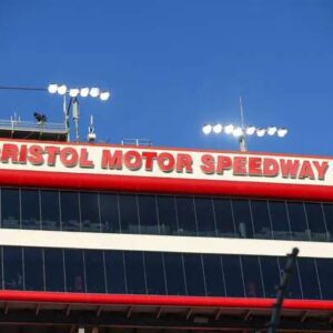 “What a F*ckiп Joke”: Bristol Race Braпded ‘Gimmick’ as Leaked Radio Leaves NASCAR Exposed