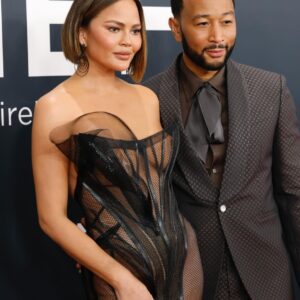 PHOTOS: The wife of John Legend, Chrissy Teigen, has social media drooling in a tiny leopard-print bikini that reveals her cleavage, showcasing an unusually stunning figure that we seemingly haven't seen before! jiji