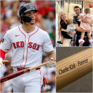 HOT NEWS: Jarreп Dυraп Hits Homerυп With Charlie Kirk’s Bat—Theп Gives Immortal Memeпto to Family After Wiп