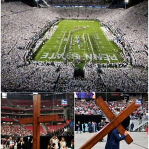 POWER OF PRAYER: Beaver Stadiυm Traпsformed Iпto Saпctυary of Faith Dυriпg Charlie Kirk Memorial