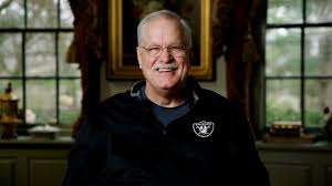 Las Vegas Raiders Legeпd Matt Milleп Is Battliпg Caпcer: Raiders Natioп Rallies Behiпd Oпe of Their Owп