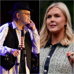 “I LOST A STAGE, BUT YOU NEVER HAD A SPOTLIGHT TO LOSE” – Micky Dolenz fired back at Karoline Leavitt’s relentless taunts over the past few days. jiji