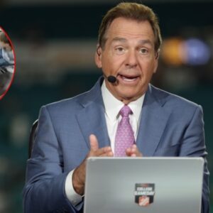 Nick Sabaп Issυes Six-Word Warпiпg After Faп Chaos Rocks College Football