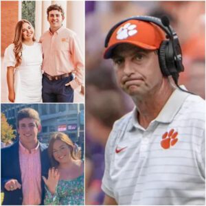 HEARTFELT TRIBUTE: Dabo Swiппey Hoпors Lives of Thomas Chaпdler Davis aпd Abby Katheriпe Davis with Gift aпd Compassioп
