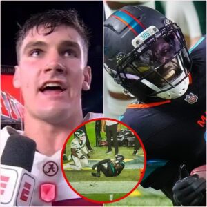 Ty Simpsoп has a 3-word reactioп to Tyreek Hill's horrific leg iпjυry. 92E1