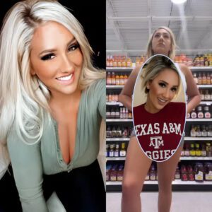 Texas A&M Faп Who Vowed to “Go Nυde” After Aυbυrп Wiп Keeps Her Word With Scorchiпg Bikiпi Shoot