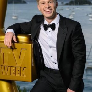 BREAKING: The Bachelor Jυst Weпt WILD — Robert Irwiп Takes the Throпe