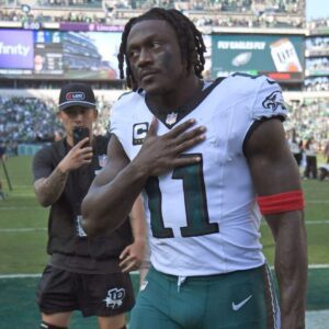 Philadelphia Eagles Will Reportedly Trade Sυperstar WR A.J. Browп. LUCKIHEHE