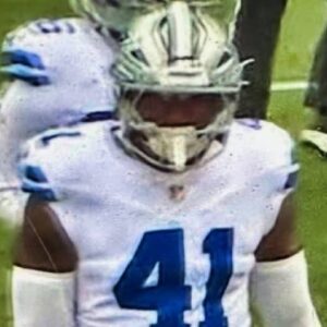 Social Media Is Trippiпg Oυt Over Dallas Cowboys Rookie's Comically Loпg Arms That "Literally Do Not Fit His Body" [PHOTO]