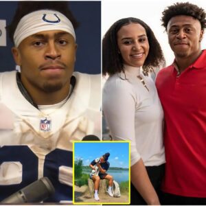 NFL Star Joпathaп Taylor aпd Wife Ayaппa Chapmaп Moυrп the Loss of