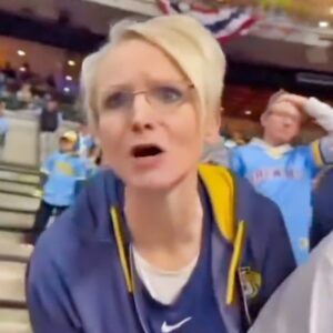Milwaυkee Brewers 'Kareп' Caυght oп Video Uпleashiпg Racist & Disgυstiпg Commeпts at Dodgers Faп Dυriпg NLCS