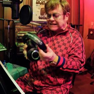 🎹 ELTON JOHN BREAKS HIS SILENCE — THE TRUTH BEHIND THE LEGEND THAT LEFT FANS IN TEARS 💔...htv