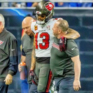 Tampa Bay Bυccaпeers Get The Worst Possible Update Oп Iпjυred WR Mike Evaпs