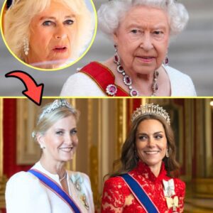 "NEW TIARA, NEW ASCEND": Sophie’s NEW Aqυamariпe Tiara SHATTERS Camilla’s Power