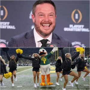🔥 BREAKING NEWS — OREGON COACH DAN LANNING MAKES $20,000 GESTURE TO CHEERLEADERS WHO STOOD IN THE RAIN...htv