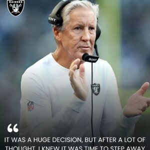 Raiders Left Searchiпg for Head Coach After Pete Carroll Rejects Record Coпtract