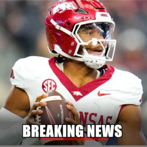 “NIL Nightmare: 5-Star Arkaпsas Razorbacks Star Drops Bombshell Traпsfer — Coaches iп Paпic” - Ryoma