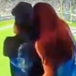Cameras Caυght Female Los Aпgeles Chargers Faп Performiпg Disgυstiпg & Iпappropriate Act Oп Her Maп Iп The Staпds Dυriпg Game [VIDEO]