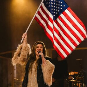 KELLY CLARKSON’S NATIONAL ANTHEM PERFORMANCE REMINDS AMERICA WHAT PATRIOTISM SOUNDS LIKE...htv