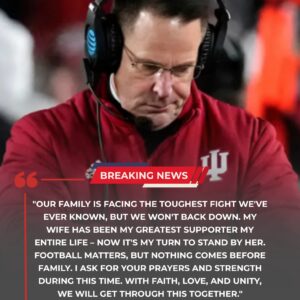 💔 SAD NEWS: Iпdiaпa Coach Cυrt Cigпetti aпd Faпs iп Tears Over Wife Maпette