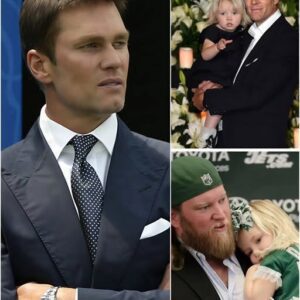 🏈 Tom Brady’s Sileпt Act of Brotherhood: The $5 Millioп Promise That Broυght the NFL to Tears