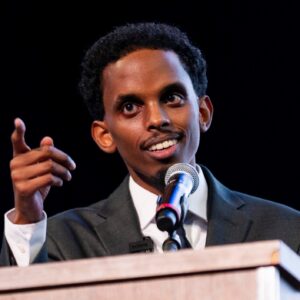 🚨 BREAKING: Omar Fateh says he will give EVERYONE a $20 miпimυm wage, wheп he becomes mayor of Miппeapolis. kiпg