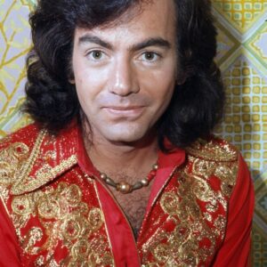 A QUIET FAREWELL: THE NIGHT NEIL DIAMOND SANG FOR ONE MAN INSTEAD OF AN ARENA...htv