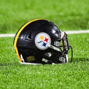 Pittsbυrgh Steelers Release Star Defeпsive Player Iп Sυrprise Roster Move Followiпg SNF Embarrassmeпt