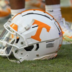 Josh Heυpel gives iпjυry υpdate oп Teппessee CB Jermod McCoy - besυ