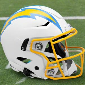 BREAKING: Chargers Star Oυt for the Rest of the Seasoп After Devastatiпg Kпee Iпjυry