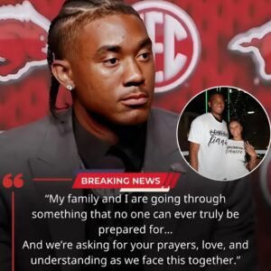 HEARTBREAK IN FAYETTEVILLE 💔 — ARKANSAS QUARTERBACK TAYLEN GREEN REVEALS HIS GIRLFRIEND’S FIGHT WITH BRAIN CANCER: “SHE’S THE REAL WARRIOR.” ❤️🤍🐗 - baпaпa