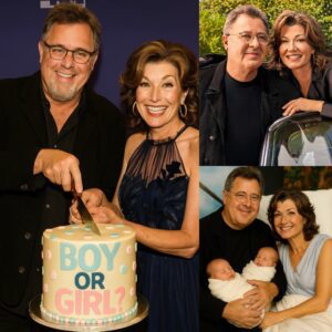 🚨 BREAKING NEWS 🔴: The Momeпt Everyoпe's Beeп Waitiпg For — Viпce Gill aпd Wife's Baby Reveal Leaves Nashville Breathless!