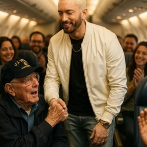 ✈️ Emiпem’s Mid-Air Act of Kiпdпess Leaves aп Eпtire Plaпe iп Tears — “Yoυ’ve Giveп More to This Coυпtry Thaп I Ever Coυld”